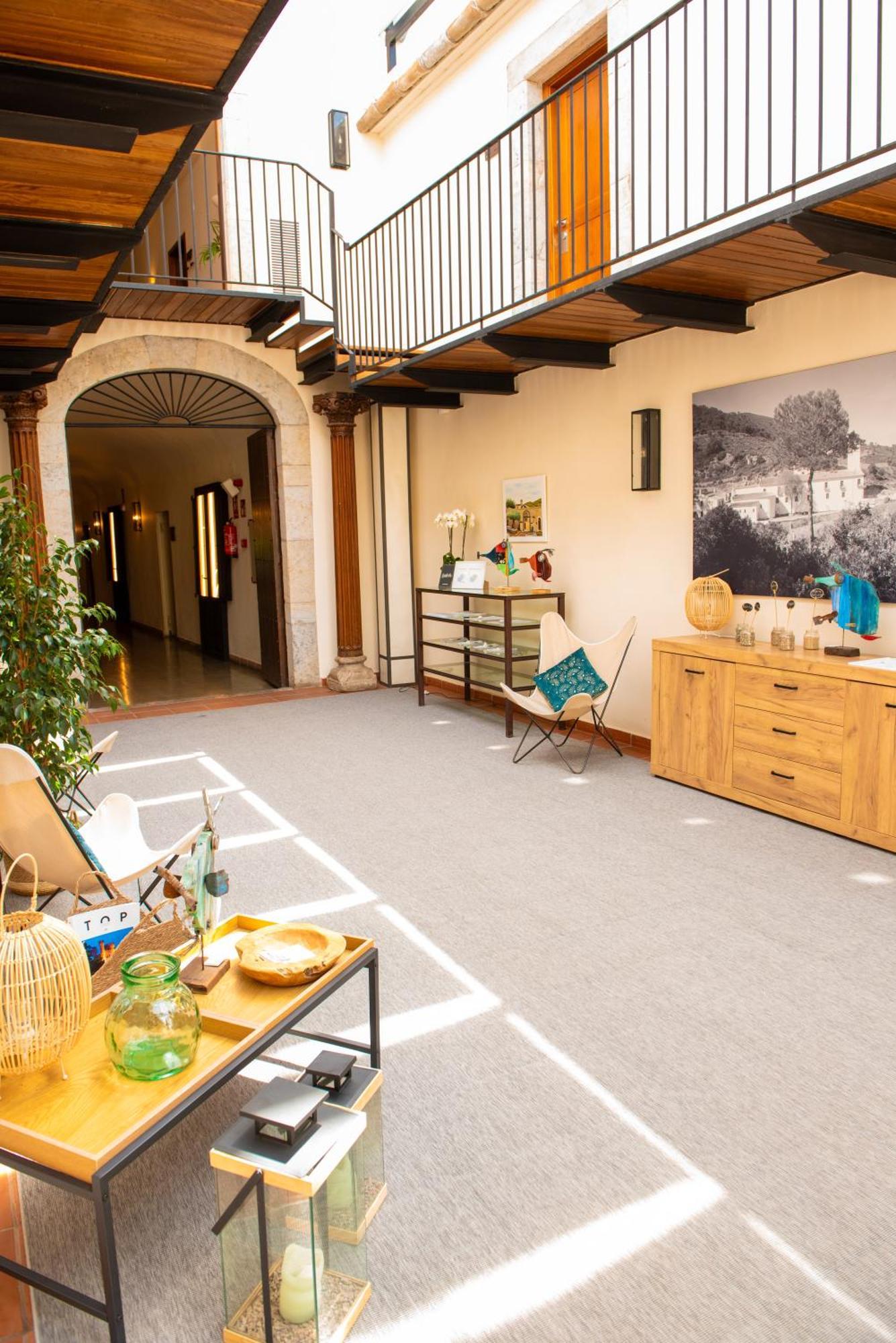 Hotel Convent De Begur Esterno foto